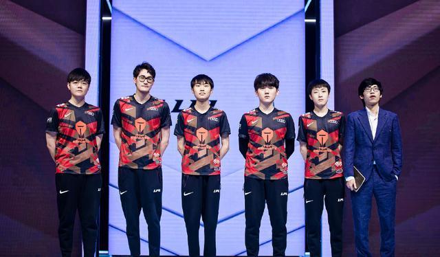 发挥攻手优 发挥攻手优