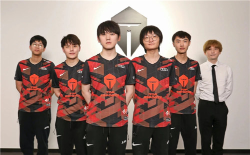 对她而言 对她而言